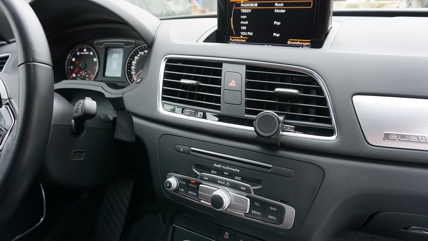 Магнитола audi q3 8u